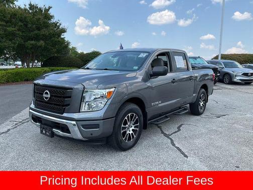 Gun Metallic 2024 Nissan Titan SV