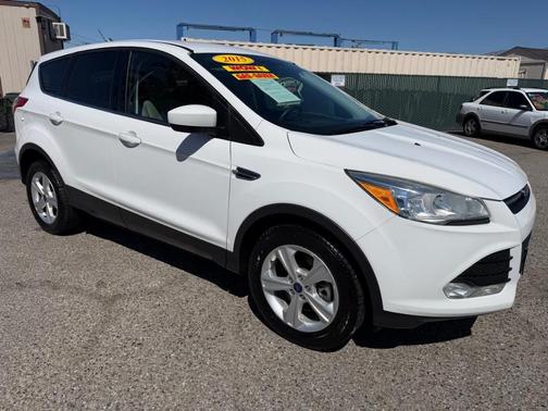 Oxford White 2015 Ford Escape SE
