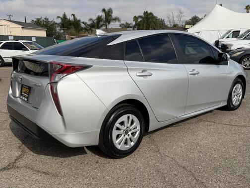 2018 Toyota Prius One