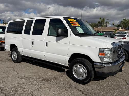 2010 Ford E350 Super Duty XL
