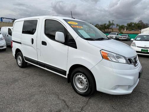 Photo 2 of 29 of 2018 Nissan NV200 SV