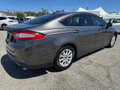2016 Ford Fusion S