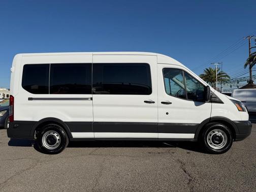 2017 Ford Transit-350 XL