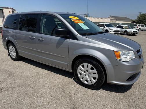 Billet Silver Metallic Clearcoat 2014 Dodge Grand Caravan AVP/SE