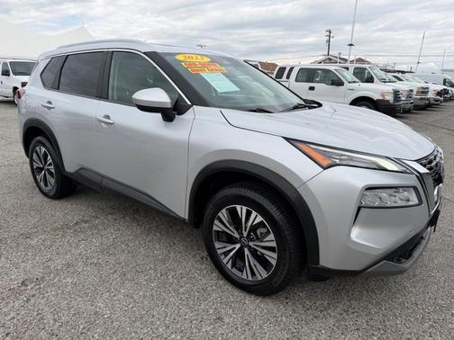 Brilliant Silver Metallic 2023 Nissan Rogue SV