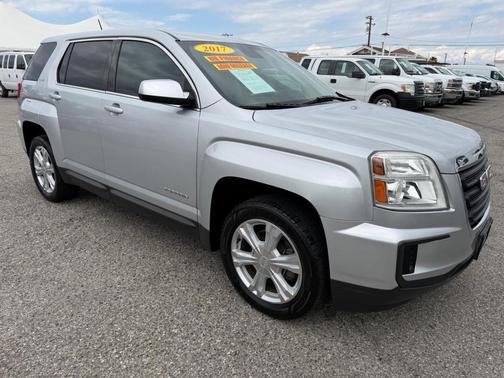 Quicksilver Metallic 2017 GMC Terrain SLE-1