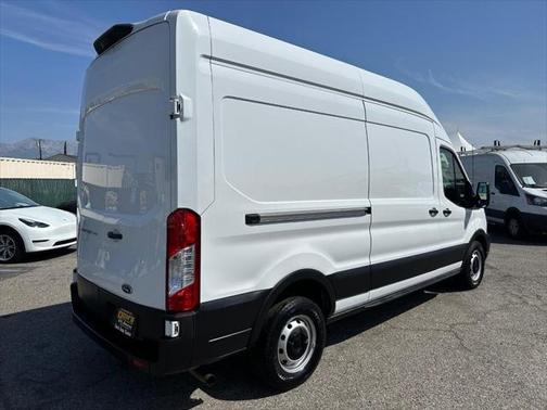 2022 Ford Transit-250 Base