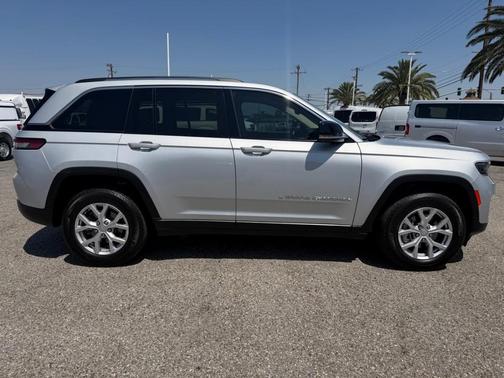 Silver Zynith 2022 Jeep Grand Cherokee Limited