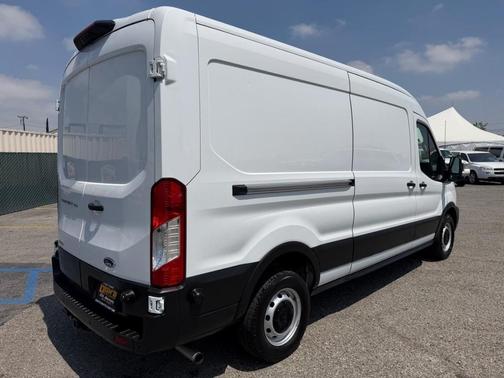Oxford White 2020 Ford Transit-250 Base