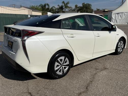 2018 Toyota Prius One