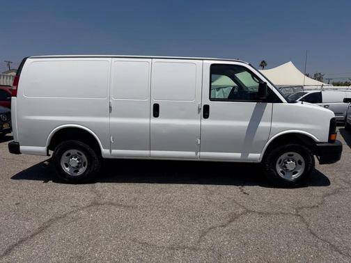 Summit White 2007 Chevrolet Express 3500 Cargo