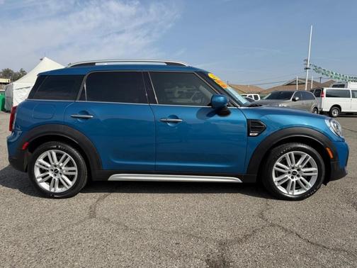 2022 MINI Countryman Cooper