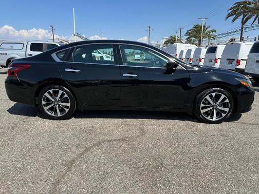 2017 Nissan Altima 2.5 SR