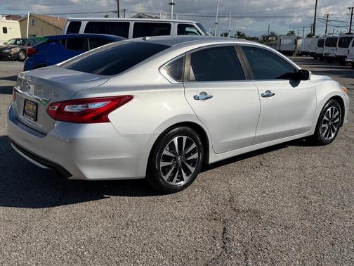2016 Nissan Altima 2.5 SV