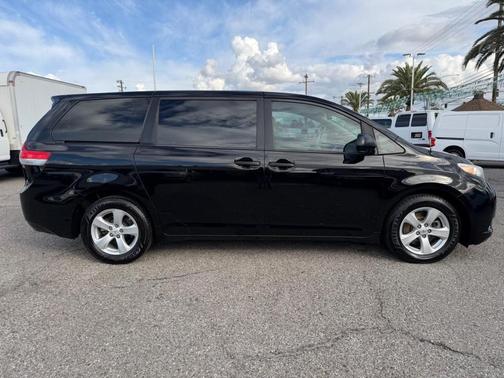 2014 Toyota Sienna 