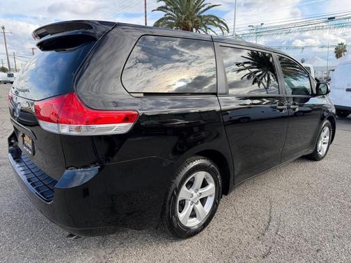 2014 Toyota Sienna 