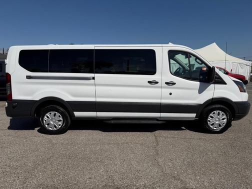 2016 Ford Transit-350 XLT