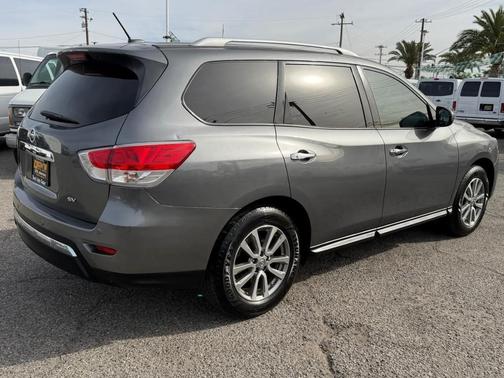 2015 Nissan Pathfinder SV
