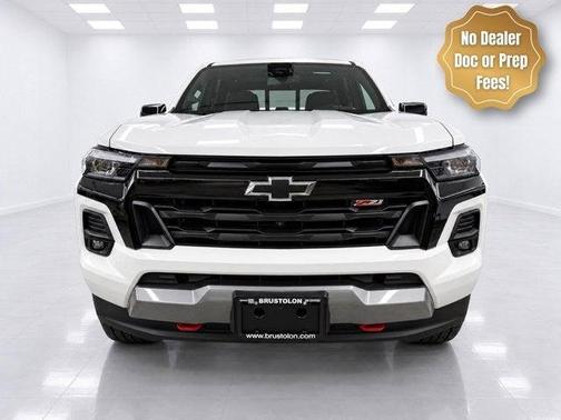 Summit White 2025 Chevrolet Colorado Z71