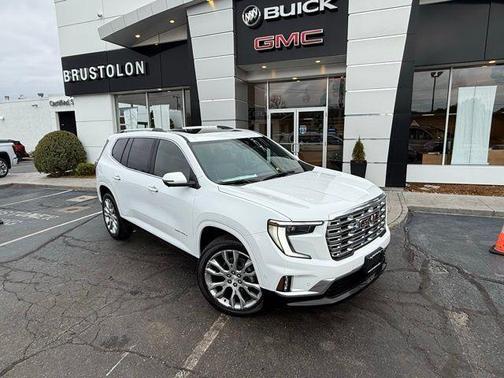 2025 GMC Acadia Denali