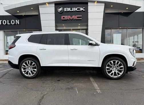 2025 GMC Acadia Denali
