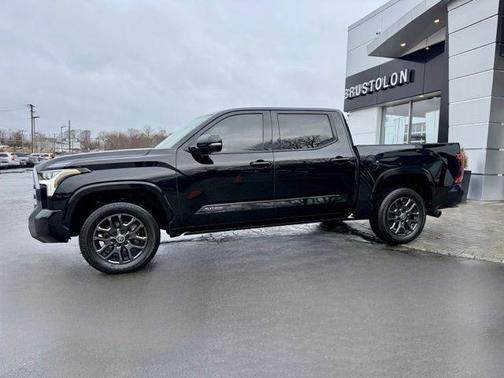 2024 Toyota Tundra Platinum