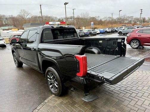 2024 Toyota Tundra Platinum