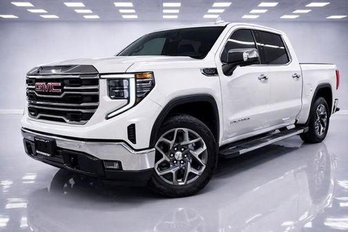 White Frost Tri-Coat 2023 GMC Sierra 1500 SLT