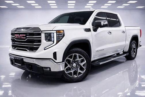 White Frost Tri-Coat 2023 GMC Sierra 1500 SLT