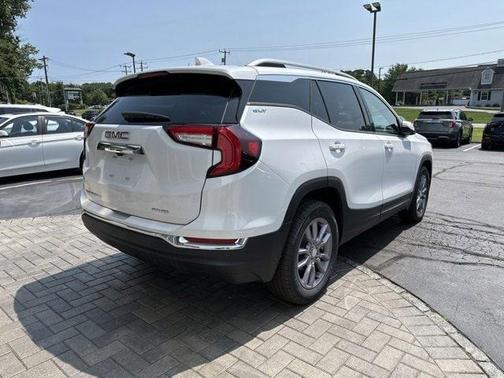 2023 GMC Terrain SLT