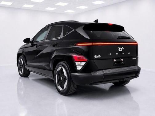 Abyss Black Pearl 2024 Hyundai KONA EV SEL