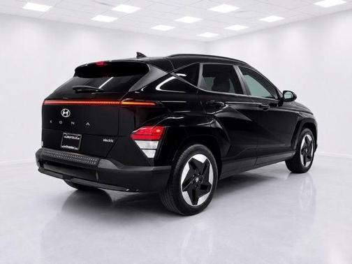 Abyss Black Pearl 2024 Hyundai KONA EV SEL