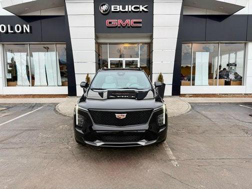 2024 Cadillac XT4 Sport