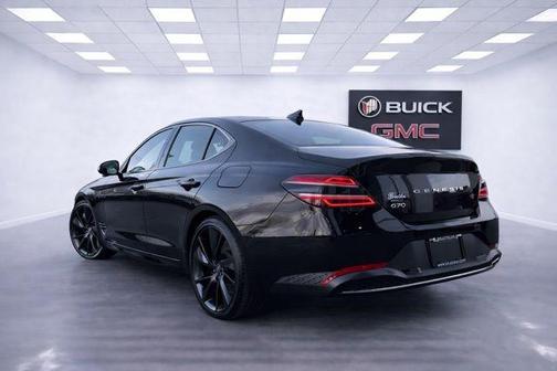 Vik Black 2023 Genesis G70 2.0T