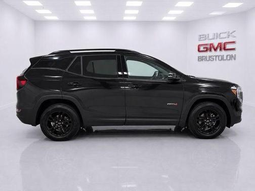 Ebony Twilight Metallic 2024 GMC Terrain AT4