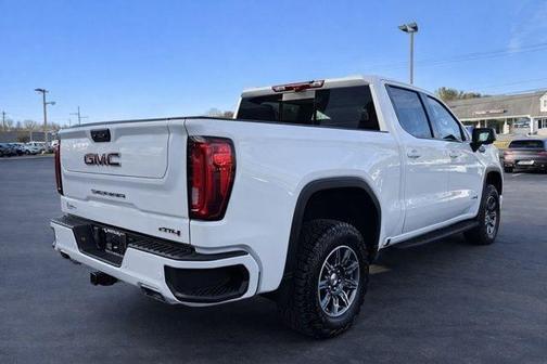 Summit White 2024 GMC Sierra 1500 AT4