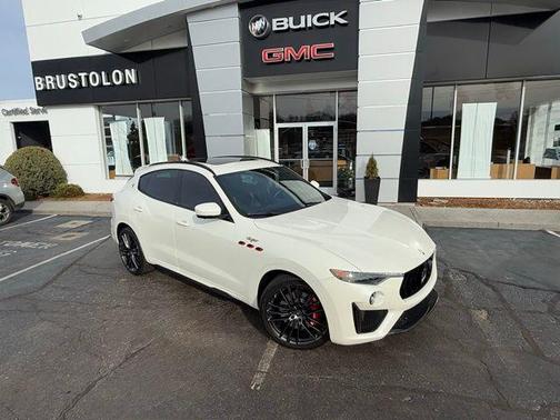 2022 Maserati Levante Trofeo