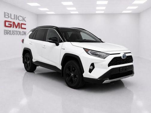 Blizzard Pearl 2020 Toyota RAV4 Hybrid XSE