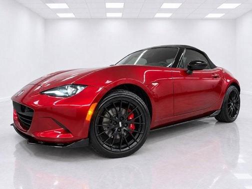 Soul Red Crystal Metallic 2025 Mazda MX-5 Miata Club