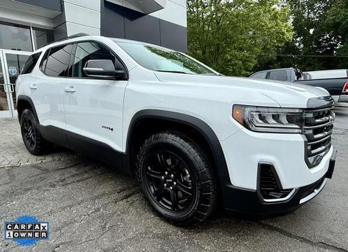 2023 GMC Acadia AT4