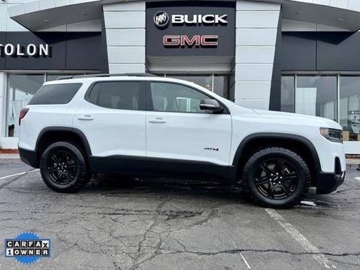 2023 GMC Acadia AT4