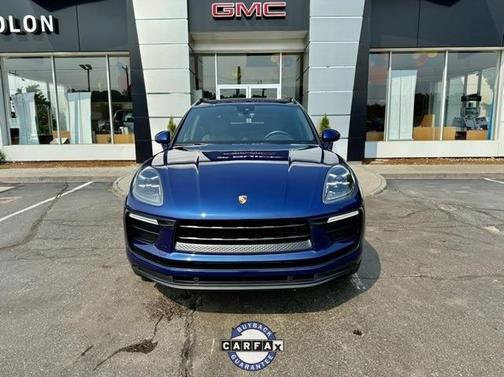 2022 Porsche Macan Base