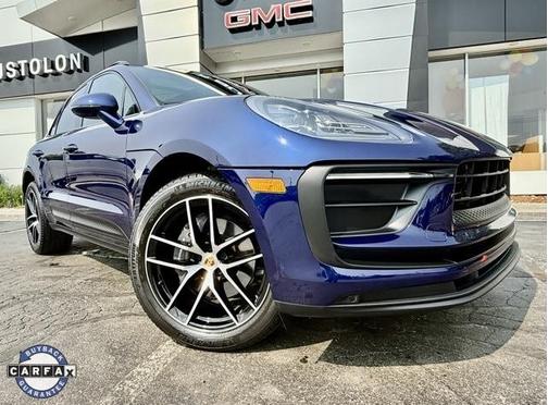 2022 Porsche Macan Base