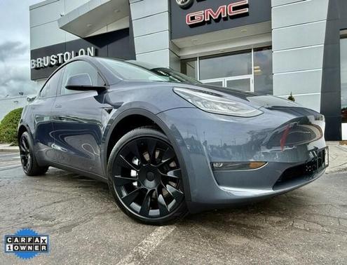 2023 Tesla Model Y Long Range
