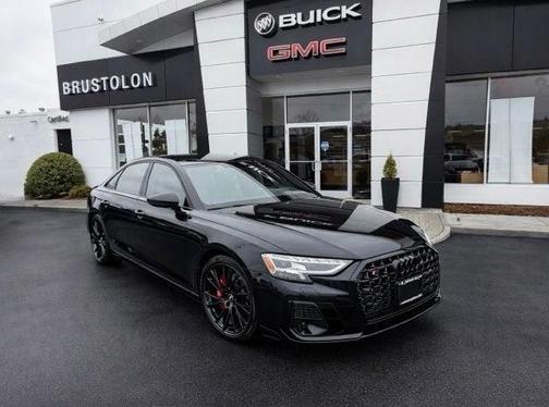 Sebring Black Crystal Effect 2025 Audi S8 4.0T quattro