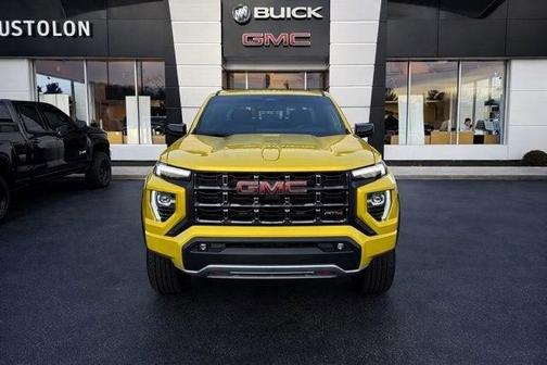 2023 GMC Canyon AT4