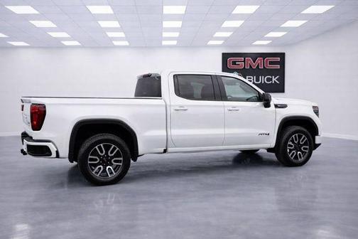 Summit White 2023 GMC Sierra 1500 AT4