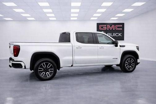 Summit White 2023 GMC Sierra 1500 AT4