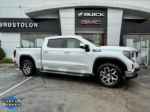 2022 GMC Sierra 1500 SLT