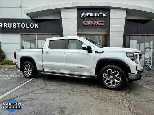 2022 GMC Sierra 1500 SLT